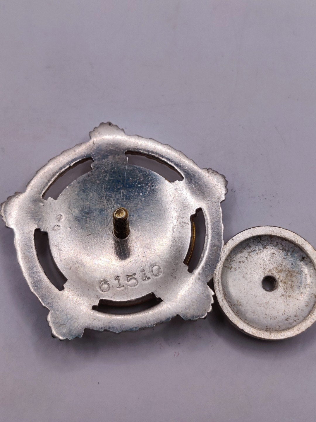 全场0元起拍 第32期 咸鱼国勋章拍卖专场 2月22日（周三）下午6：00开始 南斯拉夫二级友谊勋章 银制+