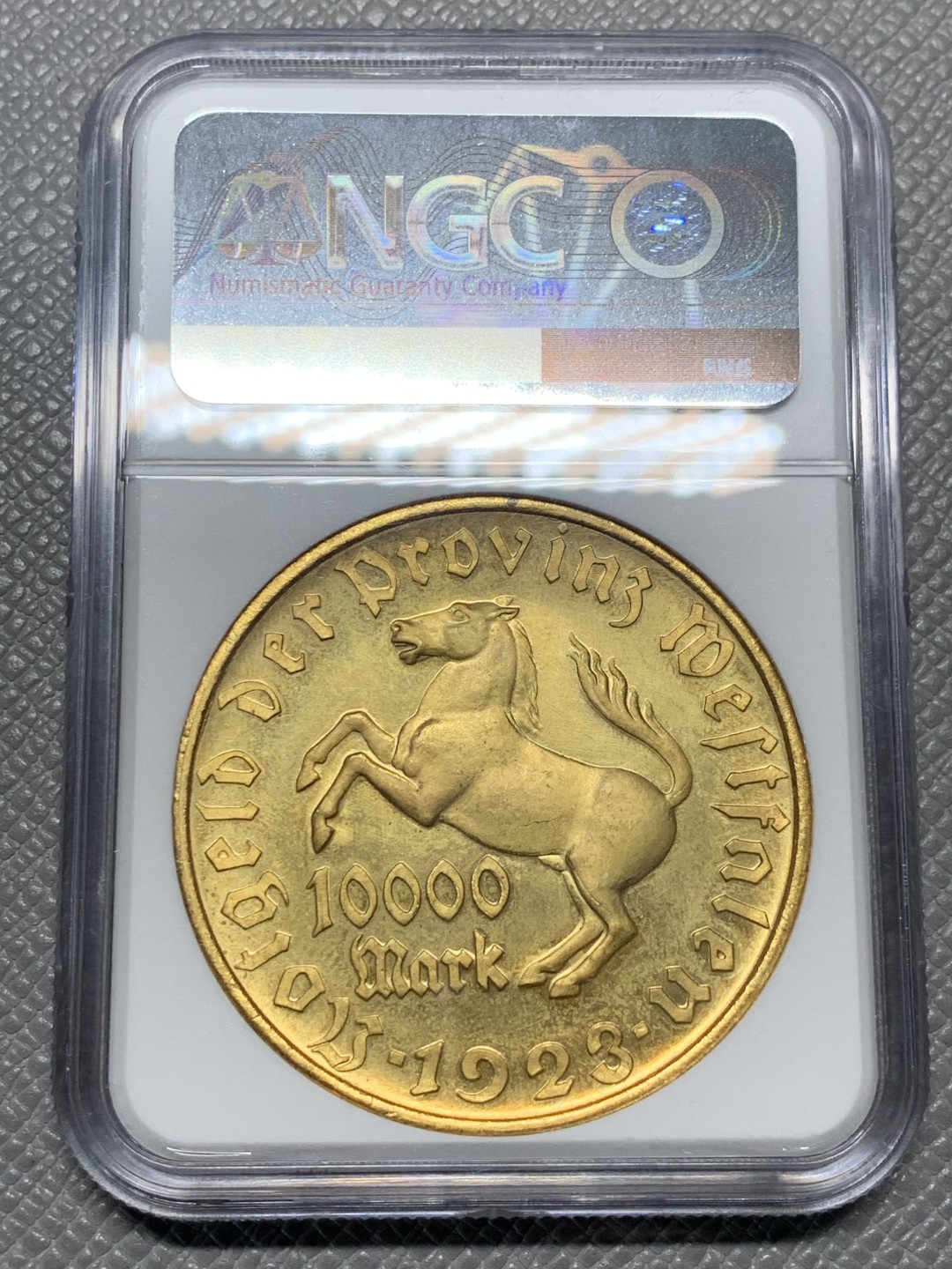 《竞宝斋》第136场-周日，周一连拍 (全场包邮) NGC-MS65 德国威斯特伐利亚1923年10000马克马币镀金币 厚重压手 金光闪闪
