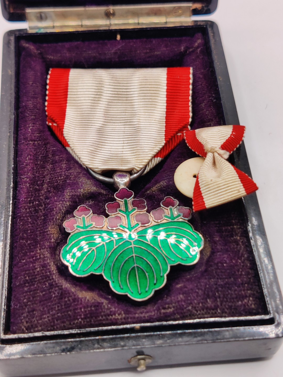 全场0元起拍 第32期 咸鱼国勋章拍卖专场 2月22日（周三）下午6：00开始 美品 明治时期七等青叶章 银制带略 无损