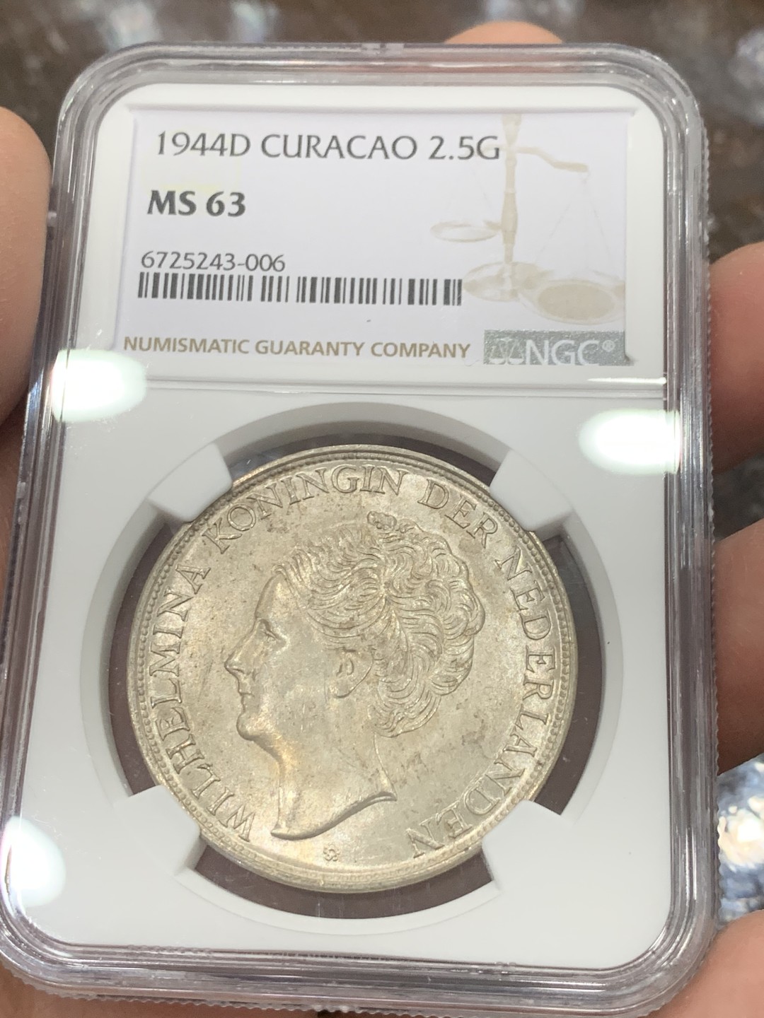 《竞宝斋》第136场-周日，周一连拍 (全场包邮) NGC-MS63 荷属库拉索1944 2.5盾大银币 带漂亮老包浆 铸造量仅为荷属东印度2.5盾的1／10 潜力品种