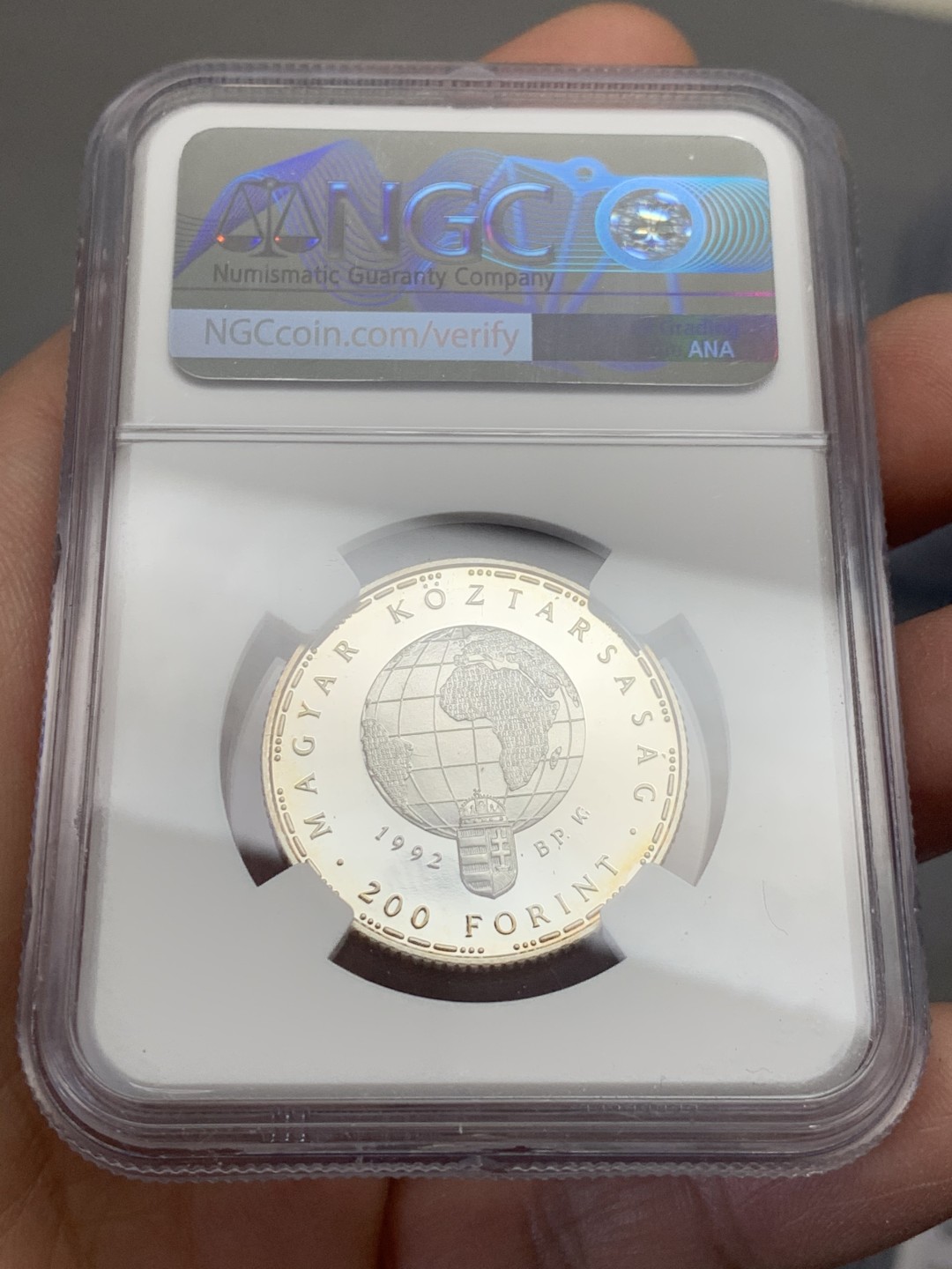 《竞宝斋》第136场-周日，周一连拍 (全场包邮) 唯一冠军分 NGC-PF69 匈牙利1992年 仙鹤200福林精制银币 非常稀少