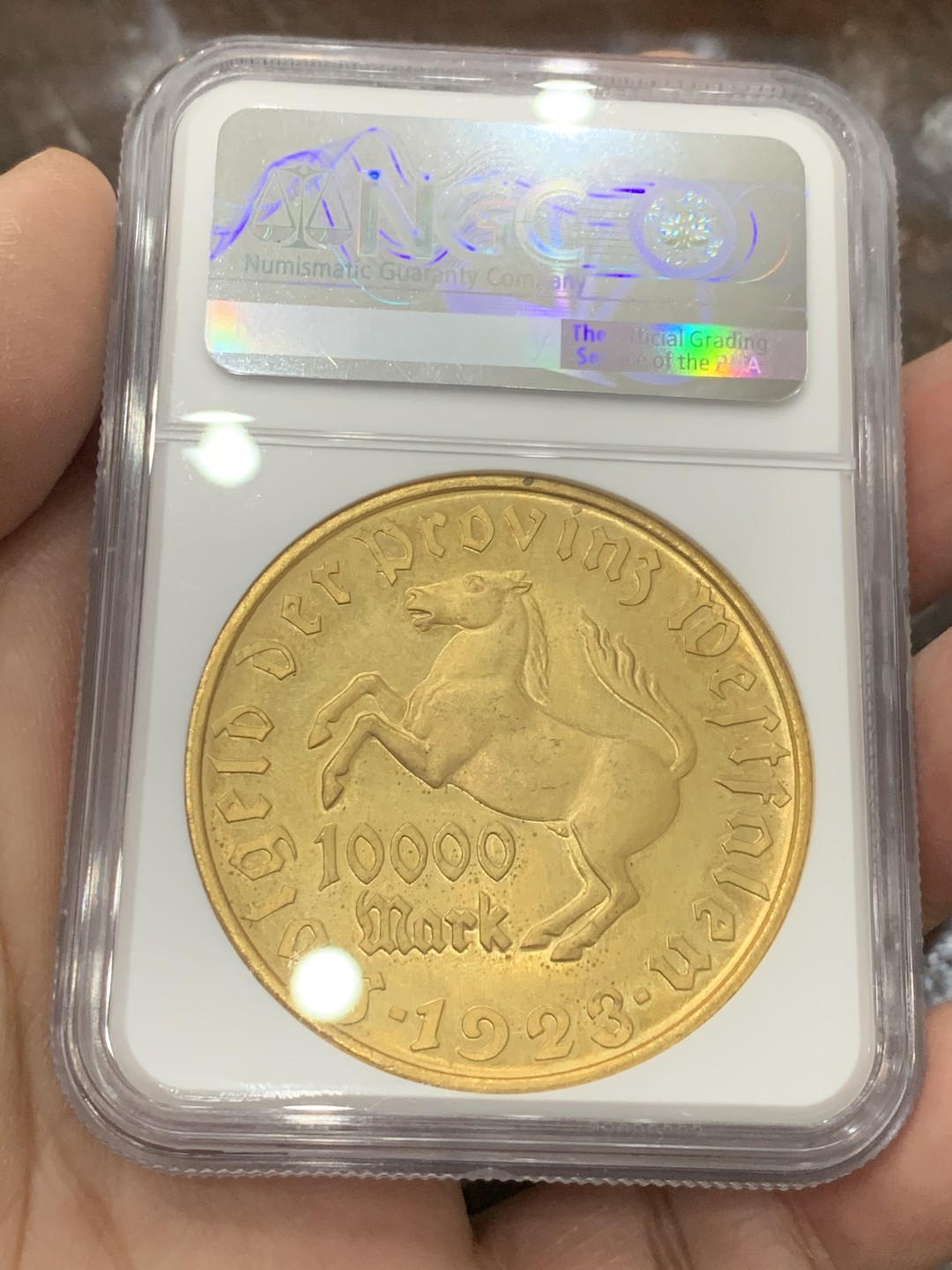 《竞宝斋》第136场-周日，周一连拍 (全场包邮) NGC-MS65 德国威斯特伐利亚1923年10000马克马币镀金币 厚重压手 金光闪闪