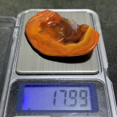 精美原皮战国红玛瑙雕刻一叶成佛吊坠一个！ 精美原皮战国红玛瑙雕刻一叶成佛吊坠一个！