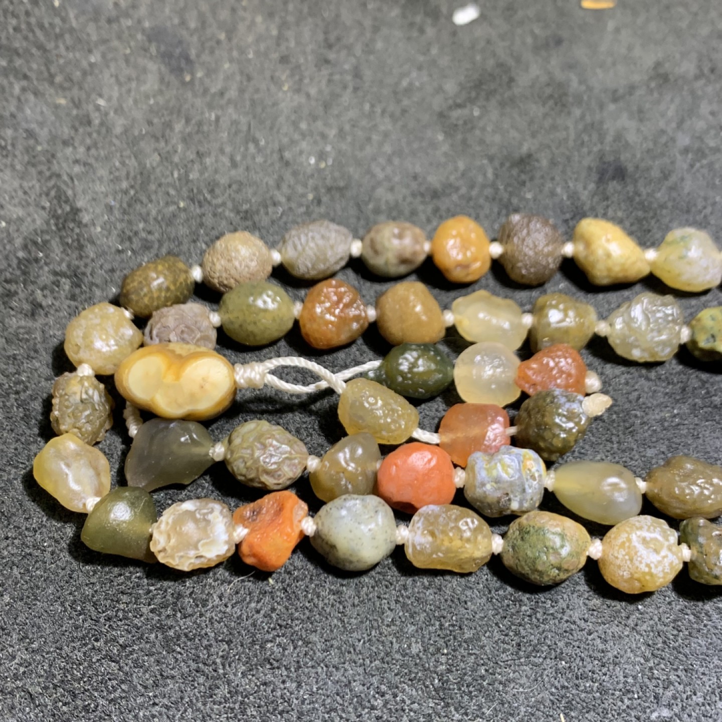 精美阿拉善筋脉玛瑙大颗粒原石108项链一条，