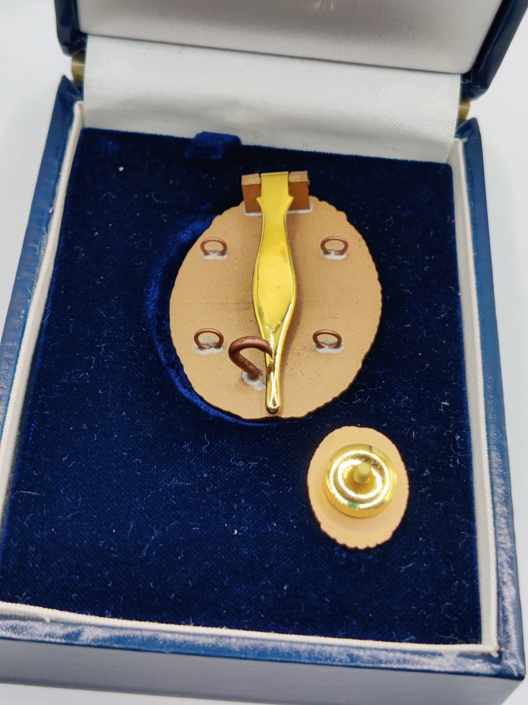 全场0元起拍 第32期 咸鱼国勋章拍卖专场 2月22日（周三）下午6：00开始 日本警察功绩章