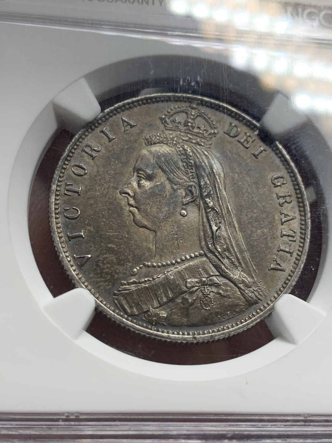 《竞宝斋》第136场-周日，周一连拍 (全场包邮) NGC-AU58 英国 1887年 维多利亚高冠半克朗 黑彩包浆 出分不易