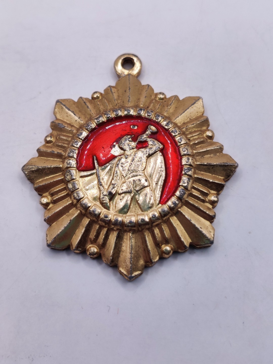 全场0元起拍 第32期 咸鱼国勋章拍卖专场 2月22日（周三）下午6：00开始 稀少 朝鲜祖国解放纪念章裸章