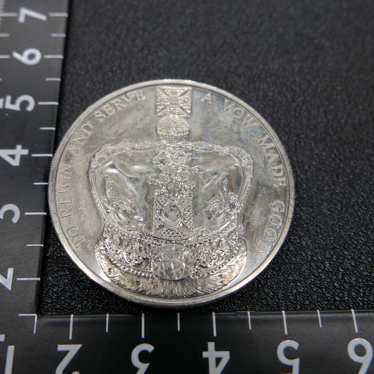 交易所2月25日英国/联邦币章专场 5英镑面值女王钻石禧纪念币