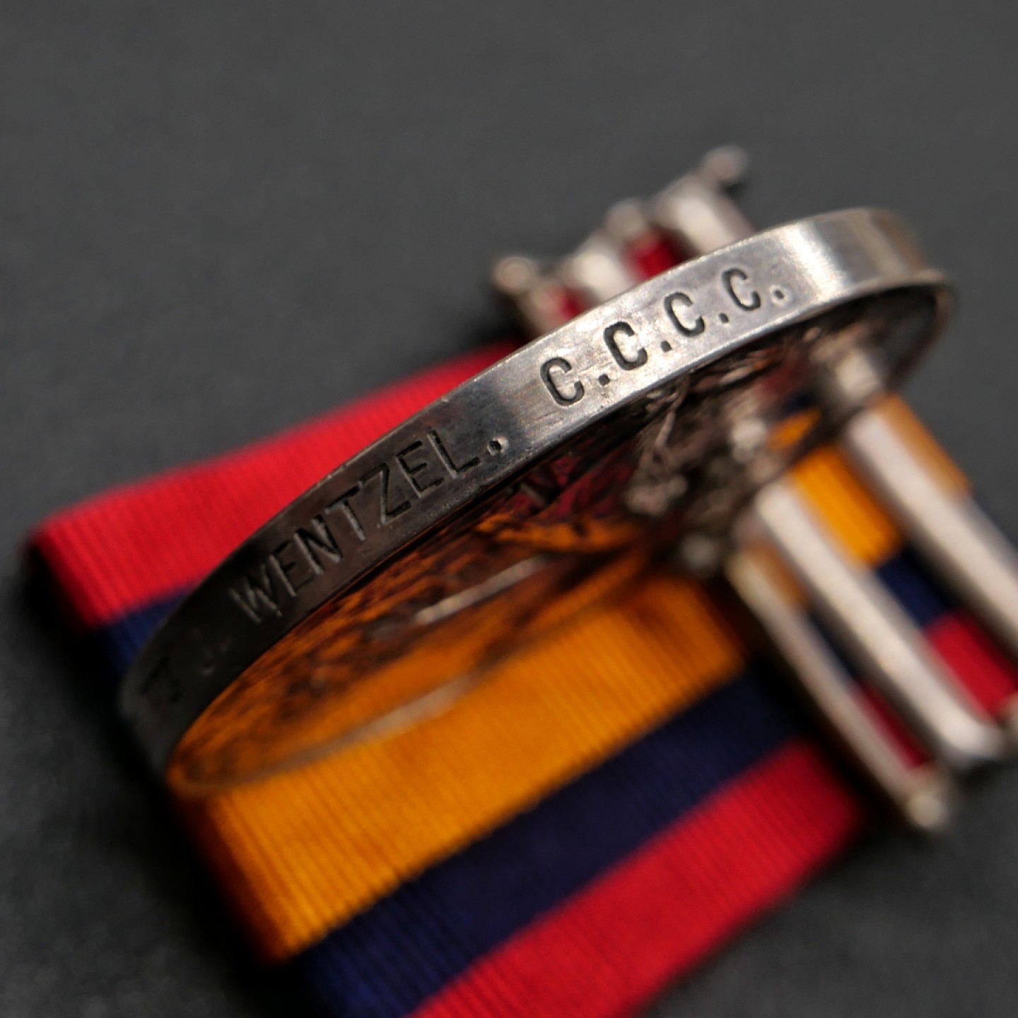 交易所2月25日英国/联邦币章专场 英国维多利亚女王版南非布尔战争奖章，银质，2条，很稀少的开普殖民地自行车队 (C.C.C.C)