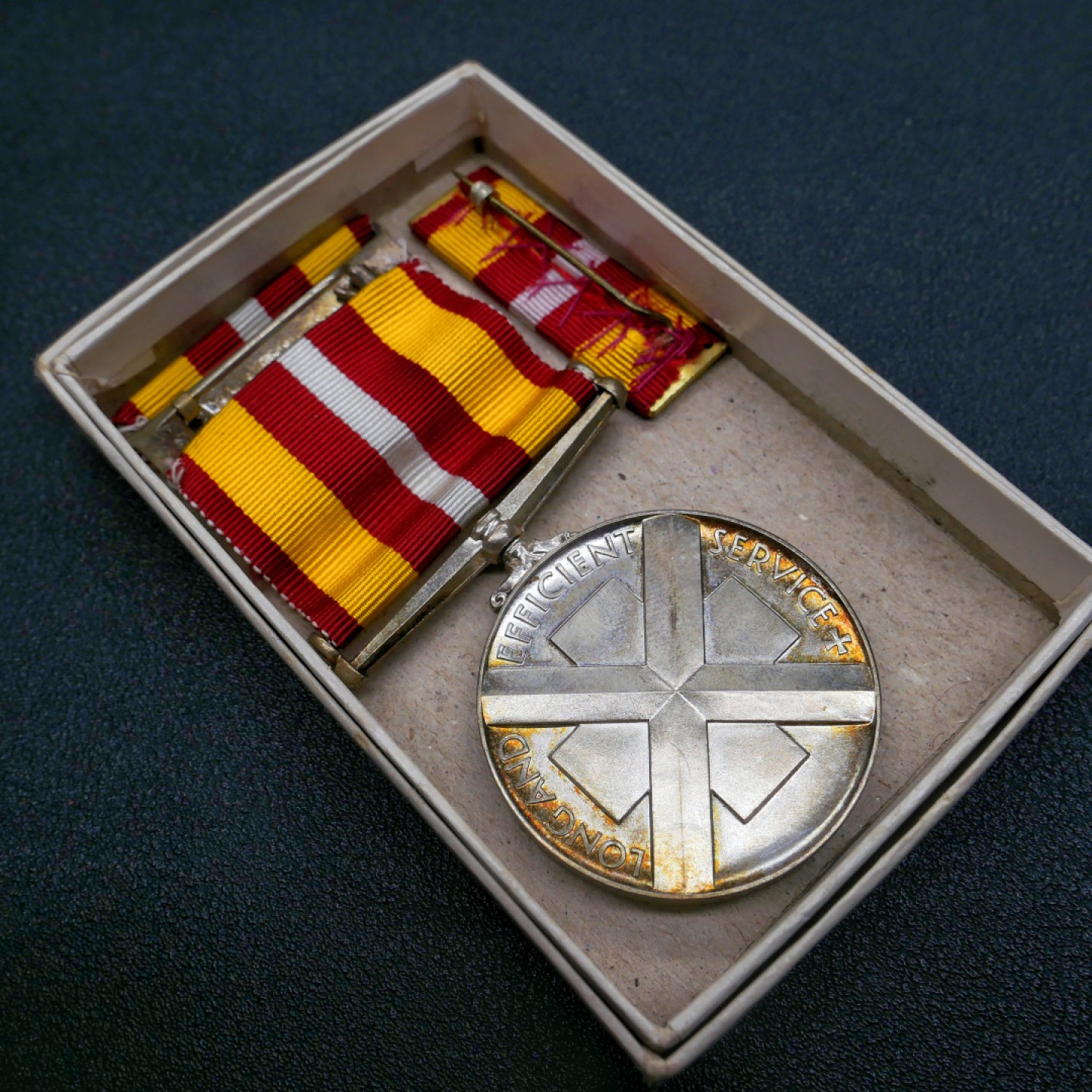 交易所2月25日英国/联邦币章专场 英国志愿医疗服务奖章，银质原盒，配略章