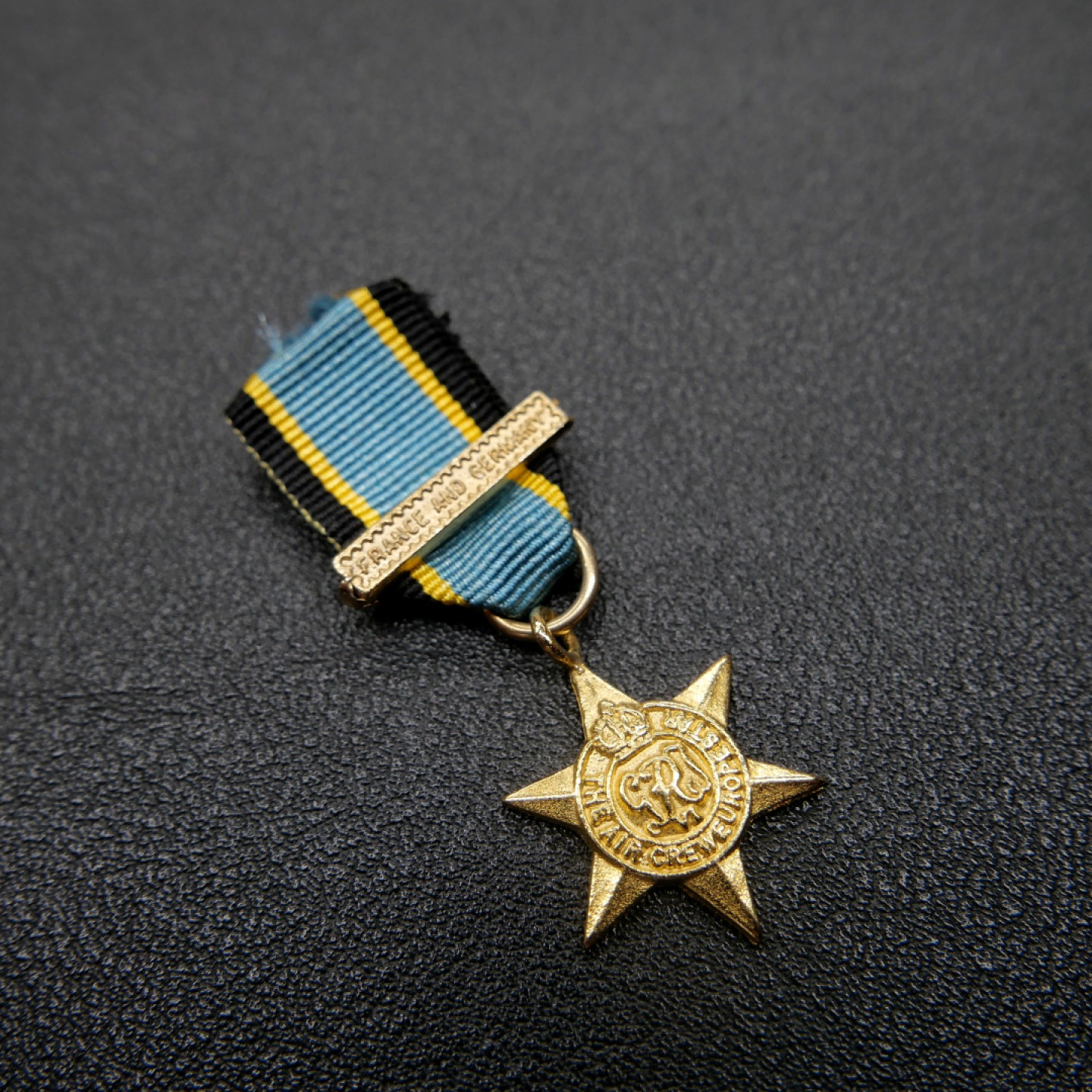 交易所2月25日英国/联邦币章专场 英国飞行队之星迷你尺寸奖章，法德条