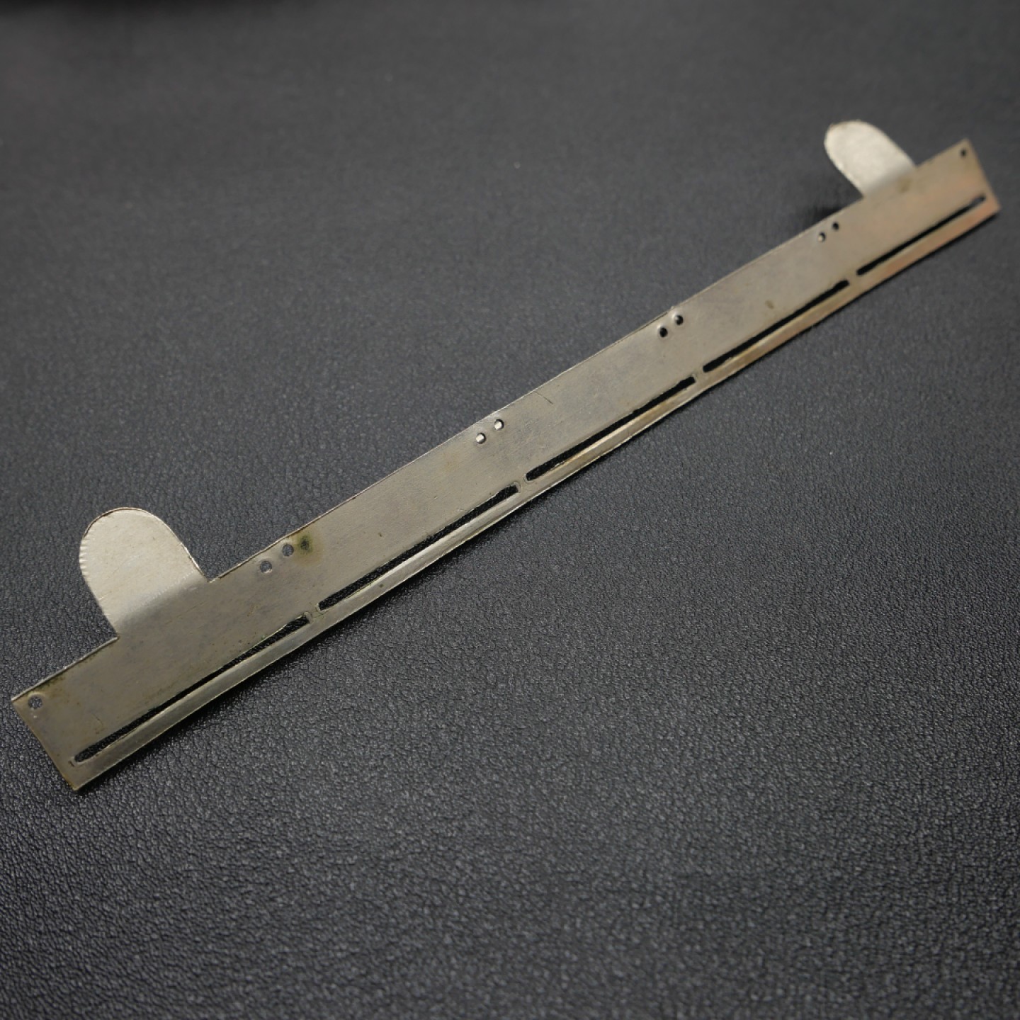 交易所2月25日英国/联邦币章专场 英国5联勋架