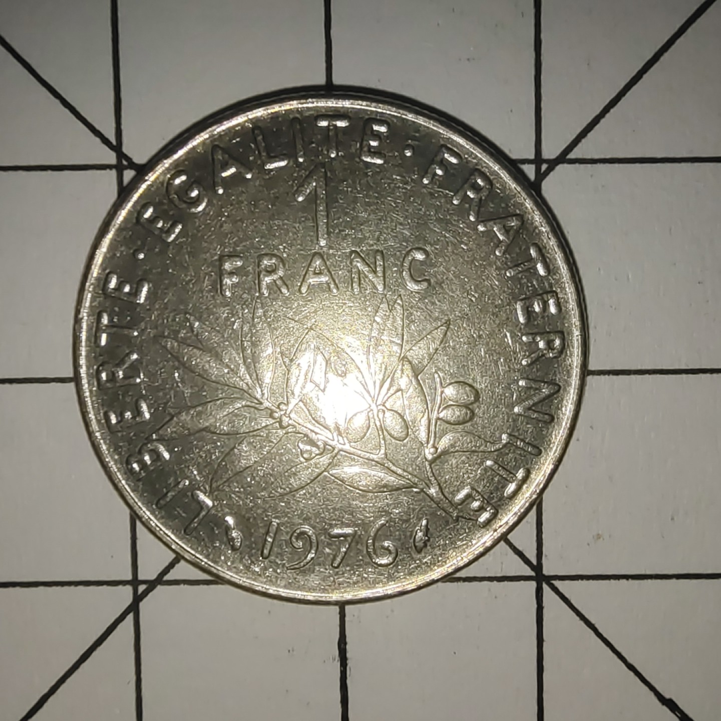 收藏之家世界硬币第10期(满20包邮，可多场累计。捡漏，无押金，无佣金) 法国1法郎1976年