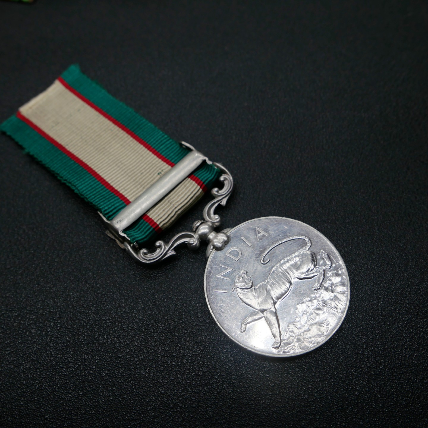 交易所2月25日英国/联邦币章专场 英国印度常规服役奖章，银质，1936-1939版，西北边境1936-37勋条