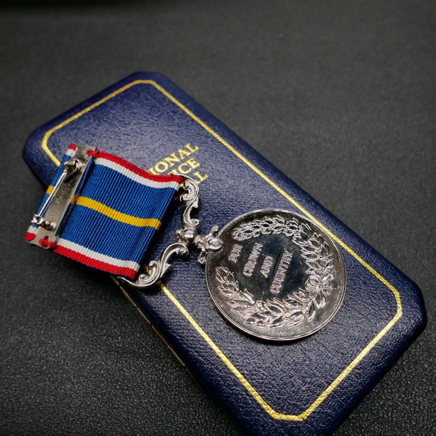 交易所2月25日英国/联邦币章专场 英国国防服务奖章，原盒，授予皇家空军老兵