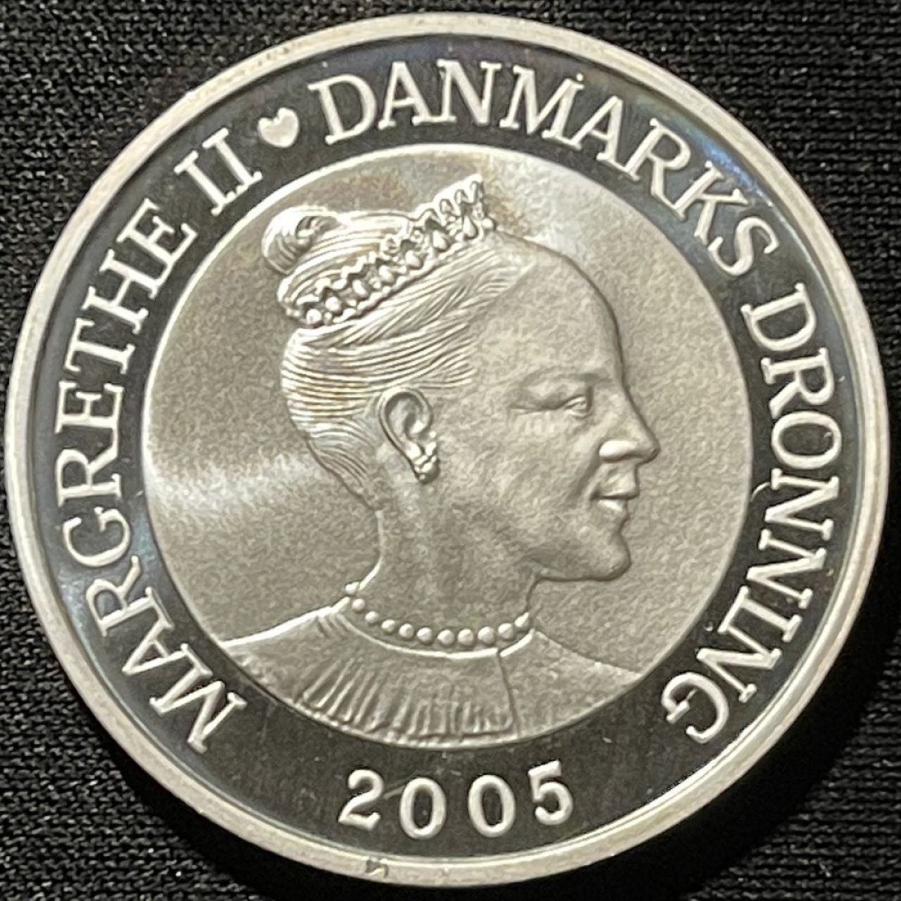 紫瑗钱币——第264期拍卖 丹麦 2005年 安徒生童话 丑小鸭 天鹤在湖中 10克朗 31.1克 0.999银 UNC