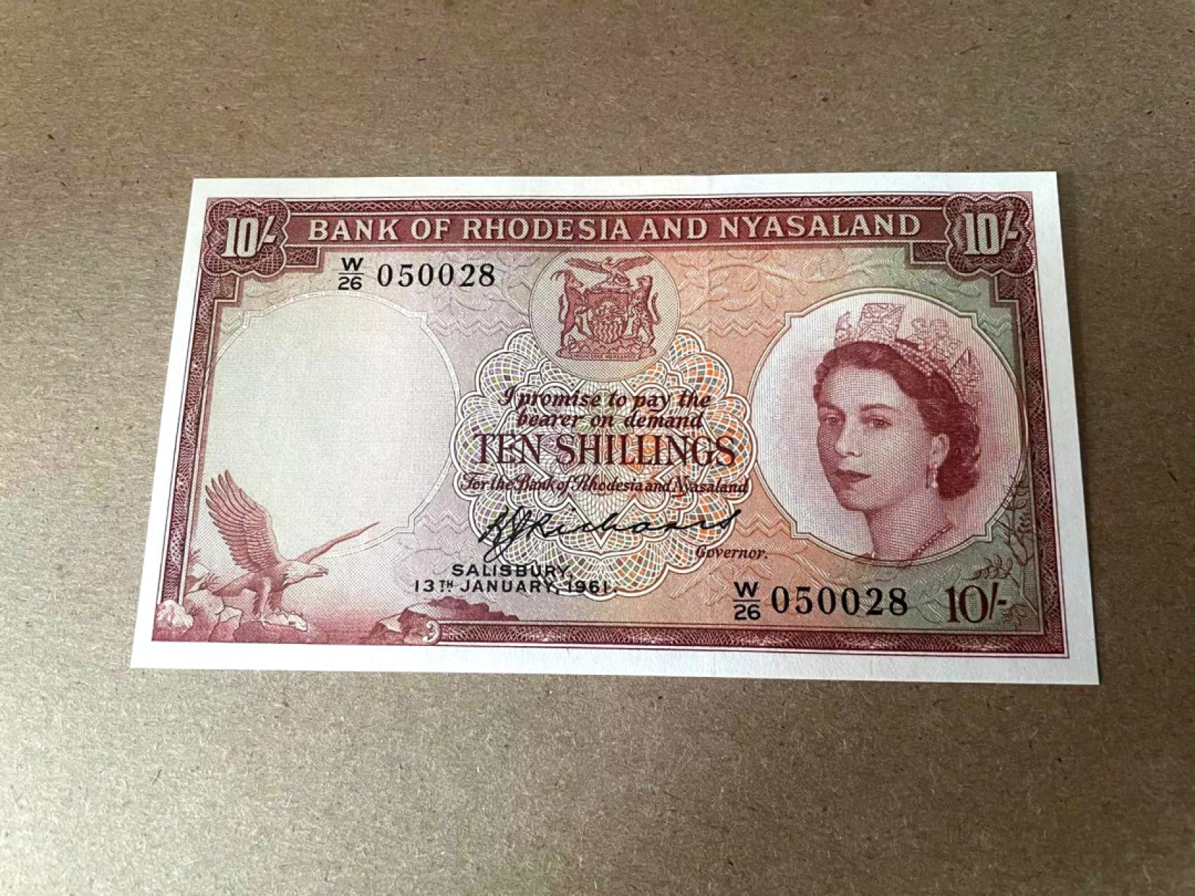 【Blue Auction】✨世界纸币精拍第294期——若泽一世国王 【无47】罗德西亚和尼亚萨兰 1961年10先令 大冠女王 BWC雕刻非常精美 UNC- 有荧光