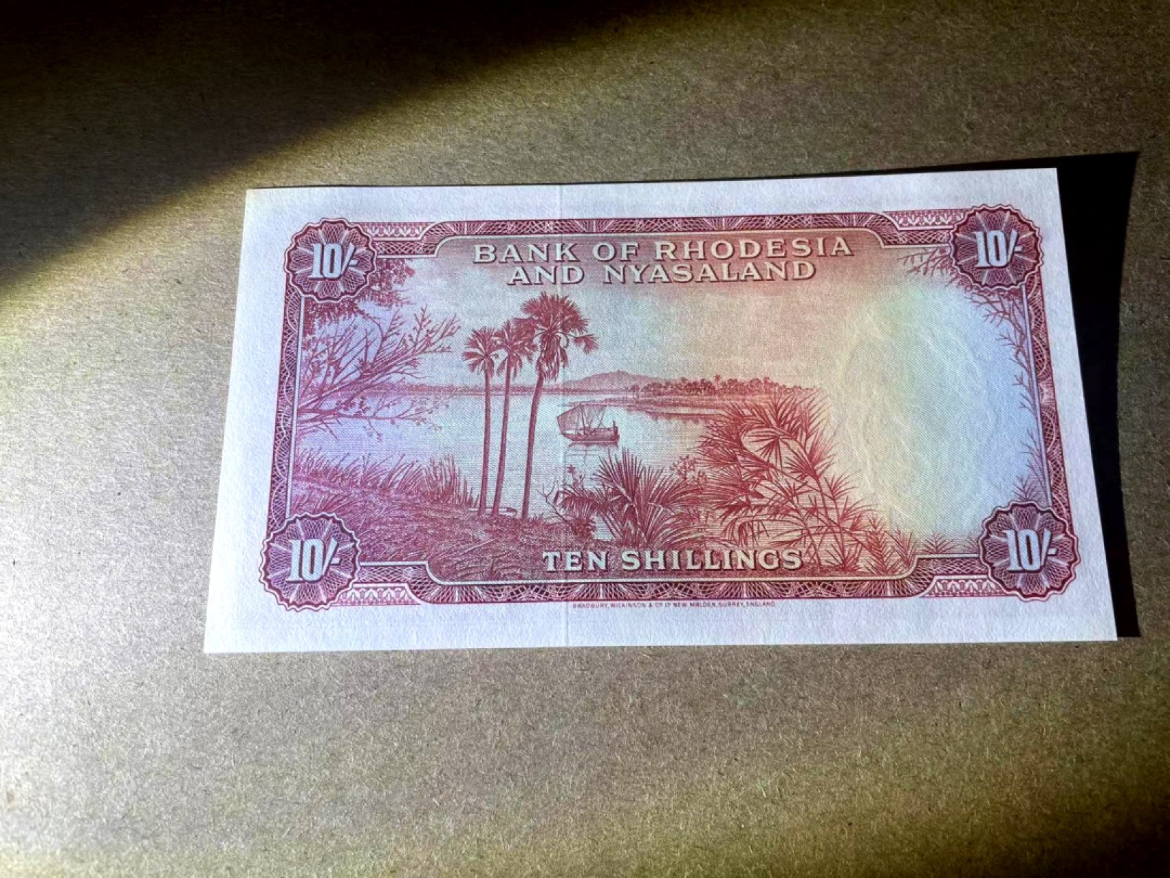 【Blue Auction】✨世界纸币精拍第294期——若泽一世国王 【无47】罗德西亚和尼亚萨兰 1961年10先令 大冠女王 BWC雕刻非常精美 UNC- 有荧光