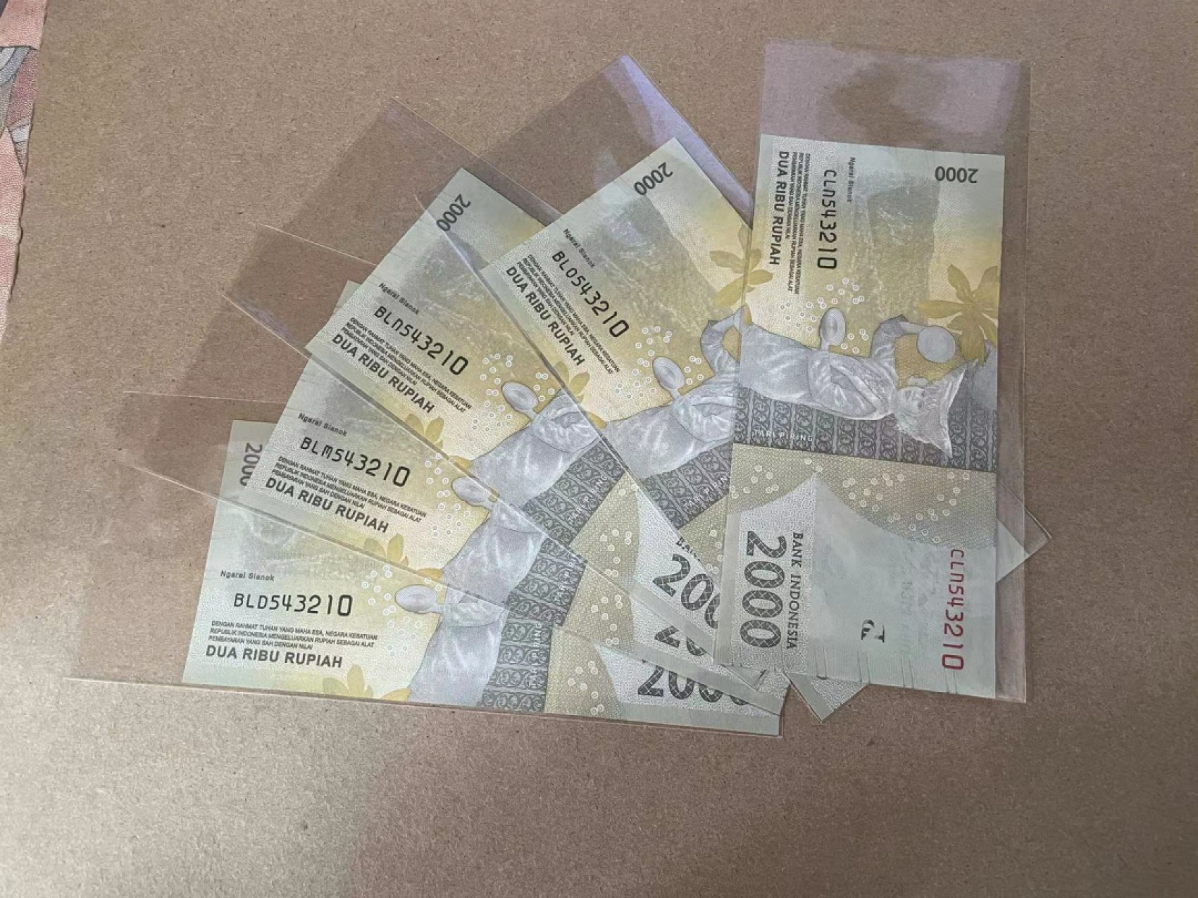 【Blue Auction】✨世界纸币精拍第294期——若泽一世国王 【一组5张 阶梯号543210】印尼 2016年2000卢比 全新UNC