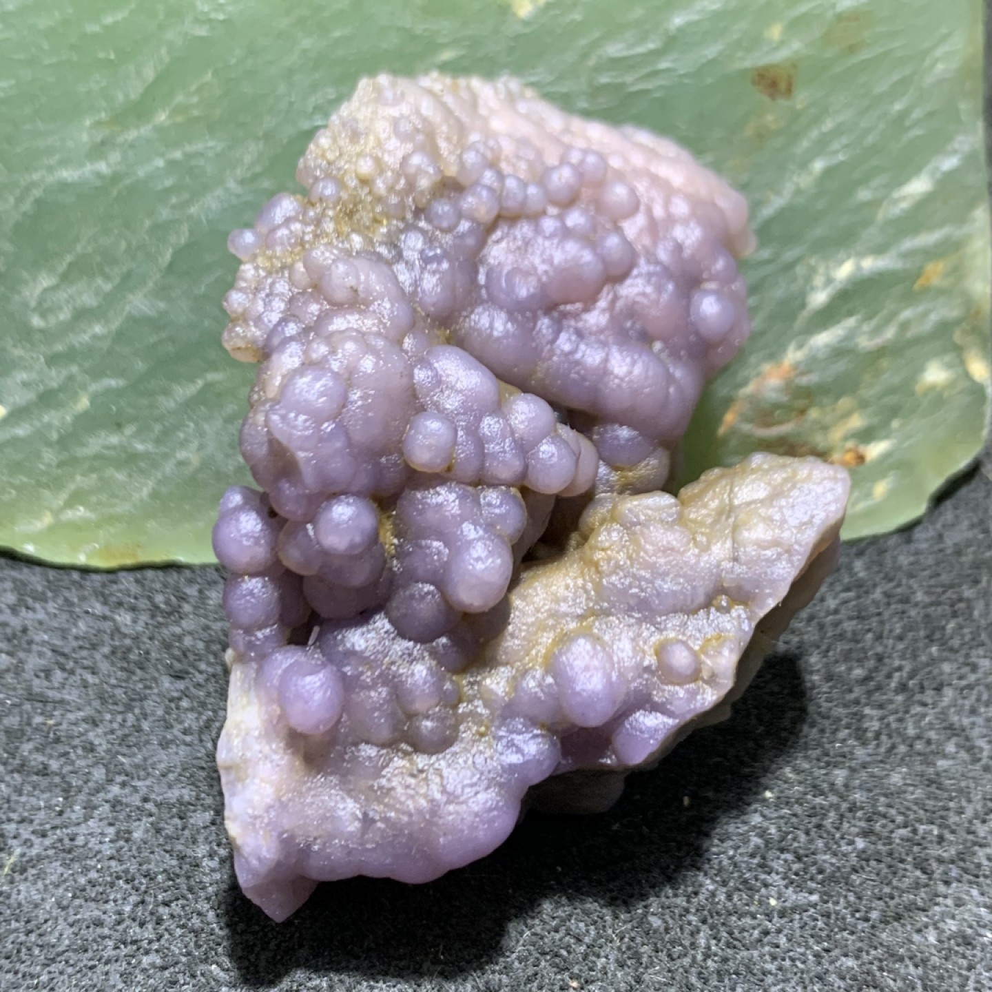 精美印尼紫罗兰葡萄玛瑙原石一个