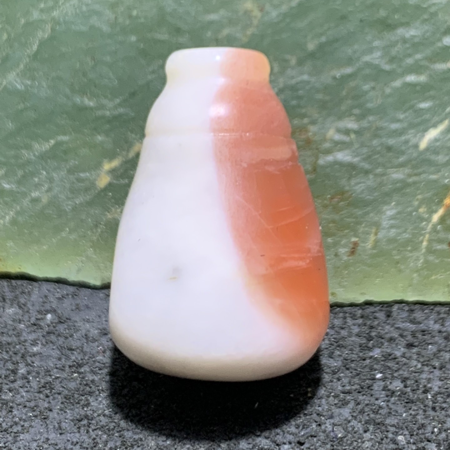 保山南红玛瑙红白双色三通佛头一个，