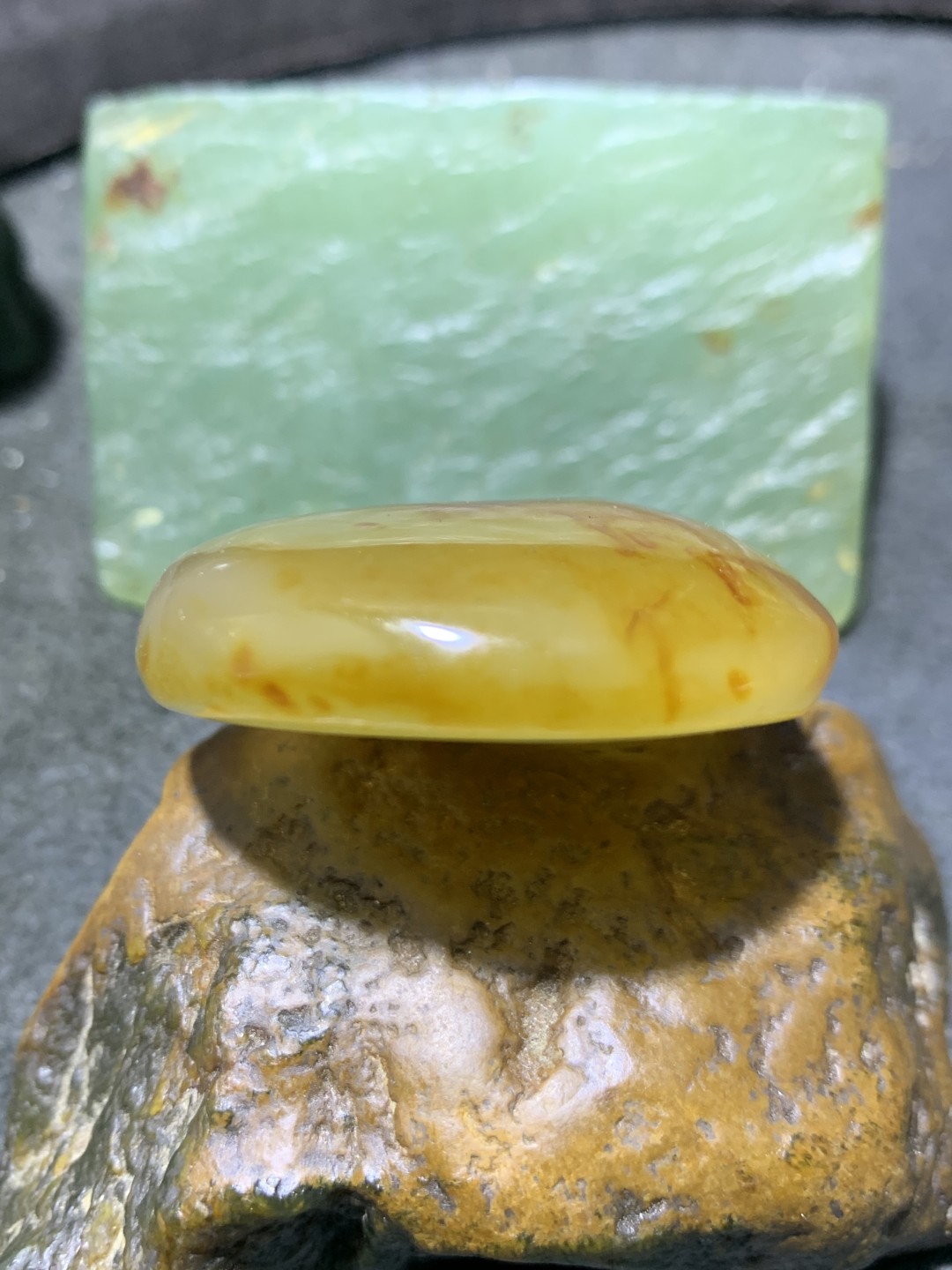 精美天然江料玛瑙大吊坠一个，