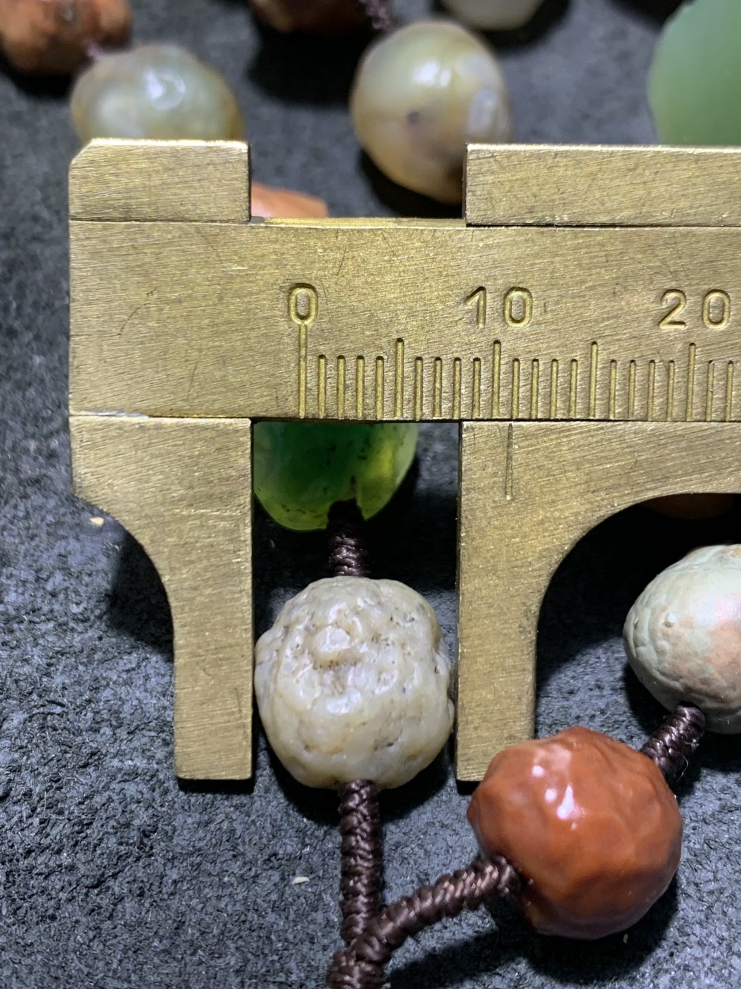精美戈壁多彩筋脉石冰透大吊坠项链一条！