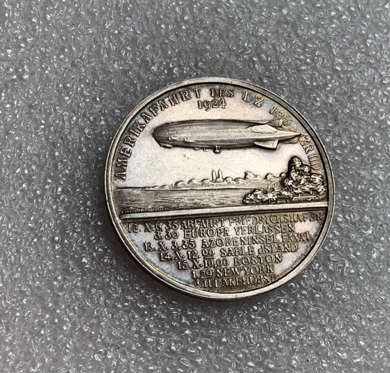 瓶子🏺第80期拍卖会 德国1924年齐柏林飞艇纪念银章，990银边銘，15克，33mm