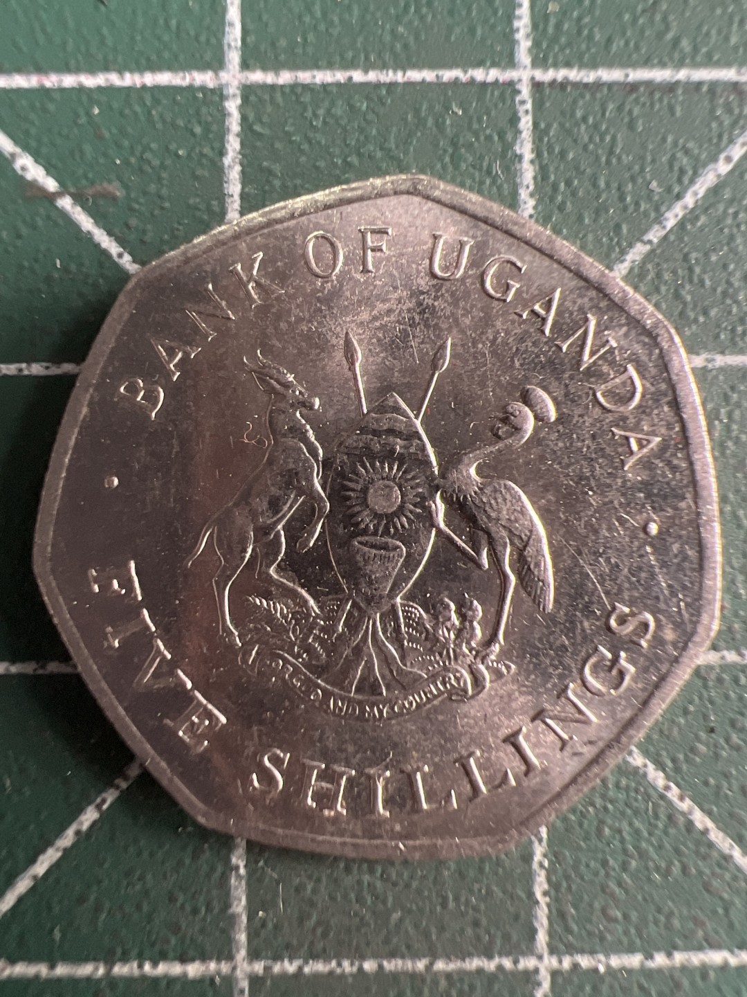 泡泡堂微拍第七十幕硬币捡漏可累计专场👿👿，零佣金，零押金，累计满二十元包邮，接受代拍业务 乌干达5先令