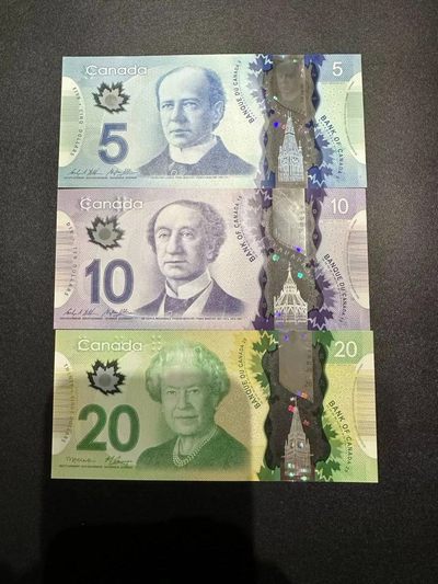 《外钞收藏家》第二百四十四期 连拍场二 - 加拿大5、10、20 三张一起 全新UNC