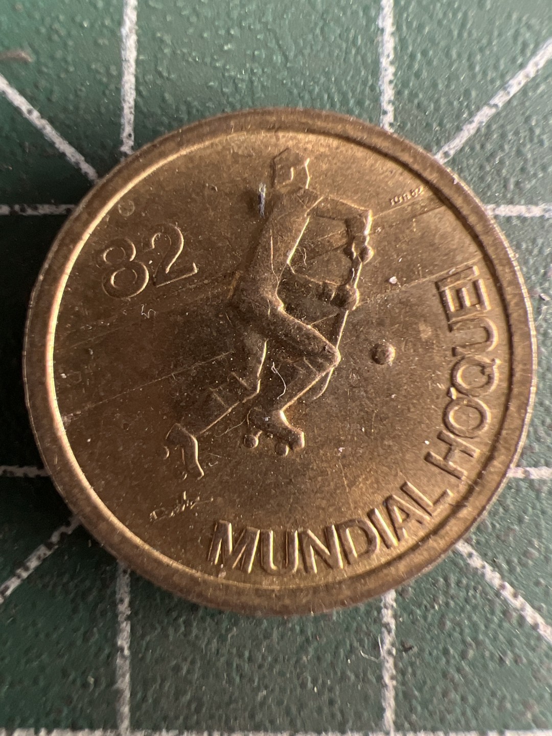 泡泡堂微拍第七十幕硬币捡漏可累计专场👿👿，零佣金，零押金，累计满二十元包邮，接受代拍业务 葡萄牙纪念币