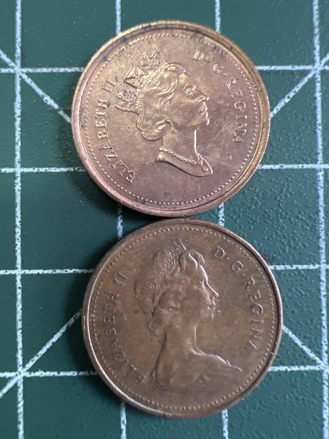 泡泡堂第233期  世界硬币邮票 （无押金，无佣金，捡漏，全场20包邮，偏远地区除外） 加拿大一分两种