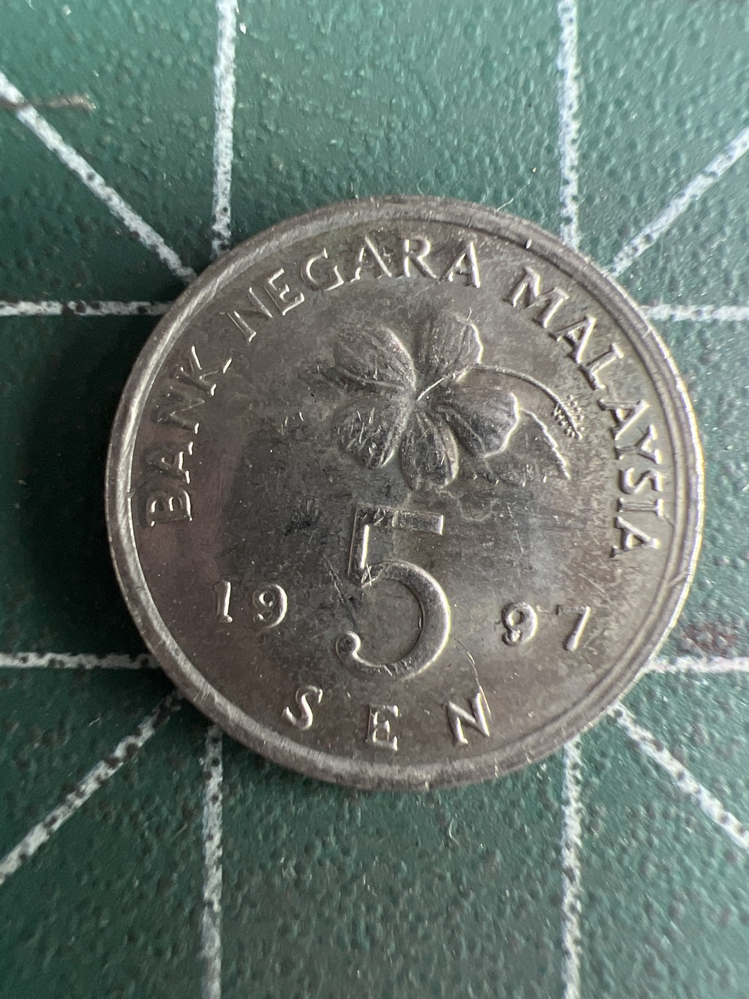 泡泡堂微拍第八十四幕硬币捡漏可累计专场👿👿，累计满二十元包邮，接受代拍业务 马来西亚五分 陀螺