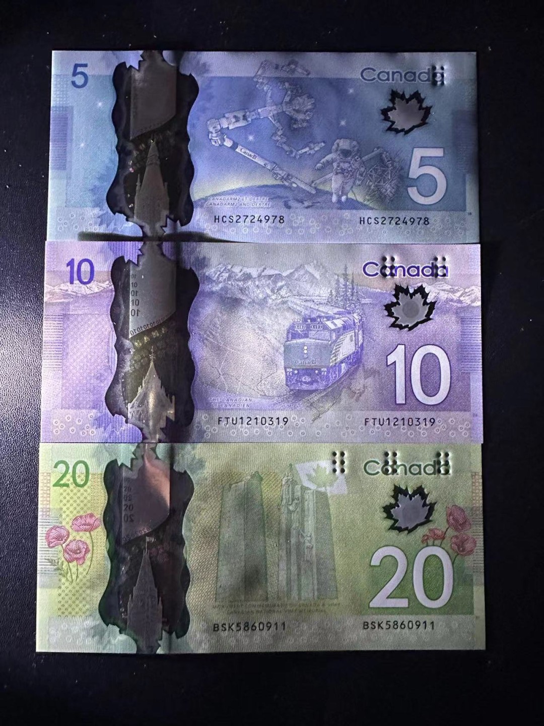 《外钞收藏家》第二百四十四期 连拍场二 加拿大5、10、20 三张一起 全新UNC