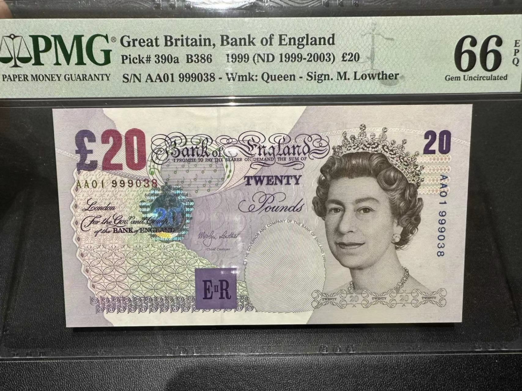 《外钞收藏家》第二百四十四期 连拍场二 1999年英国E序列20镑 PMG66 AA01首发冠 无47尾8