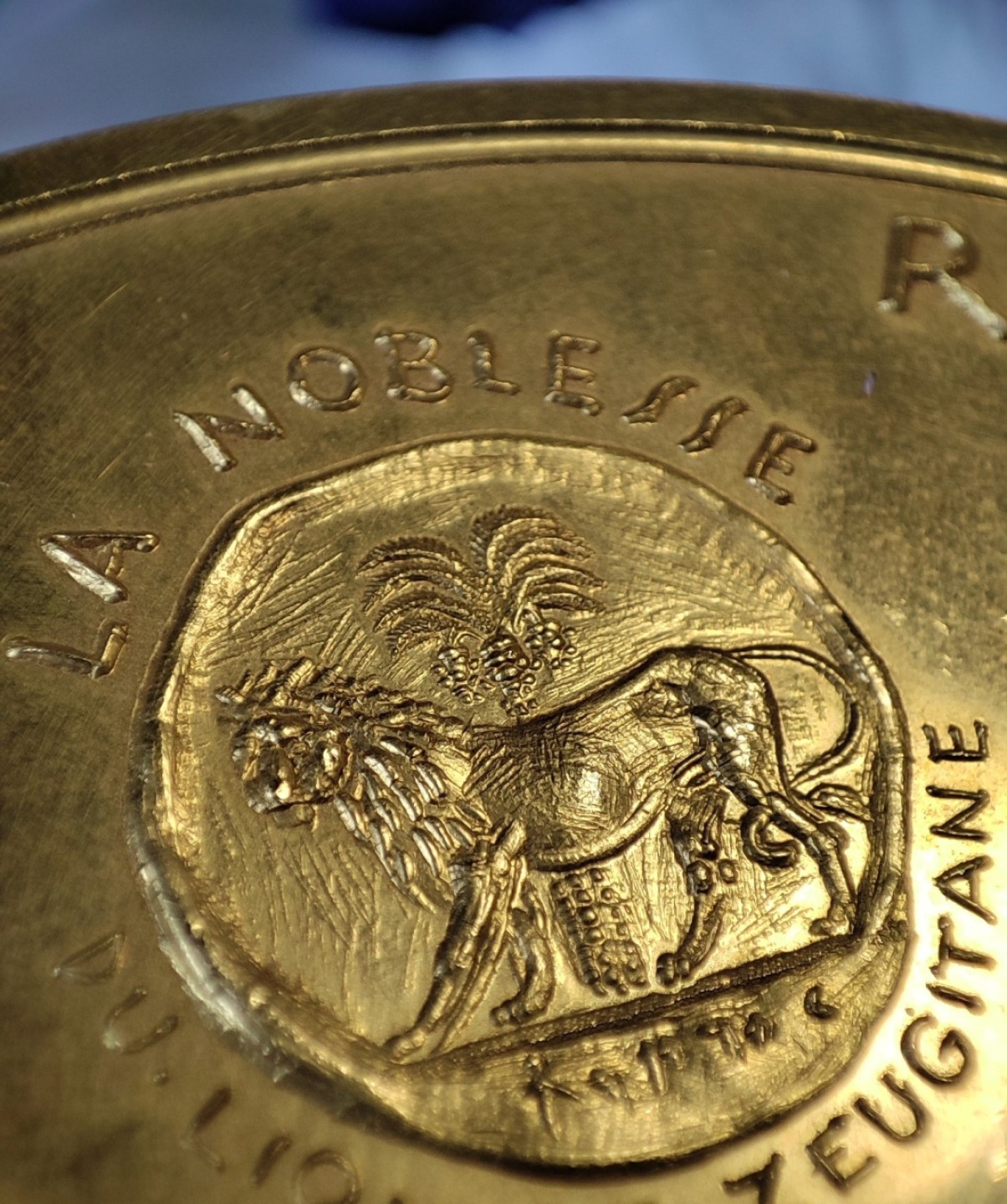 二月章牌清仓会 周五晚自动结拍 法国古代银币纪念艺术麦朵儿镀金铜章 巴黎造币厂1969