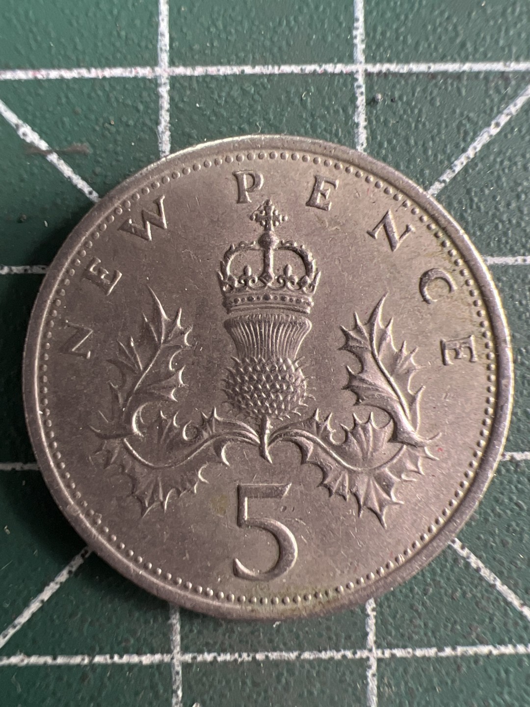 泡泡堂微拍第六十九幕硬币捡漏可累计专场👿👿，零佣金，零押金，累计满二十元包邮，接受代拍业务 英国五便士