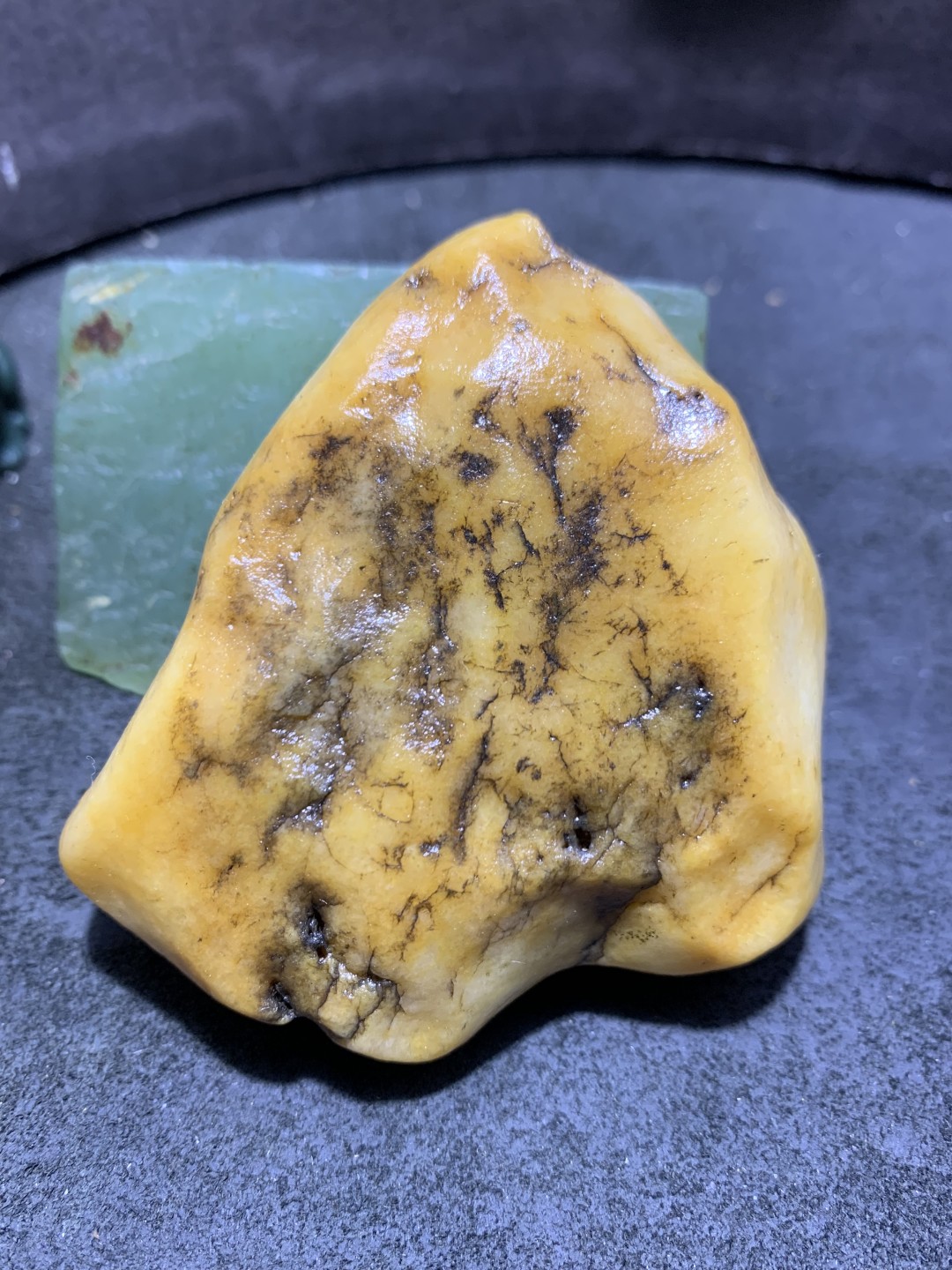 精美天然地表老皮黄白料金丝玉籽料原石一块