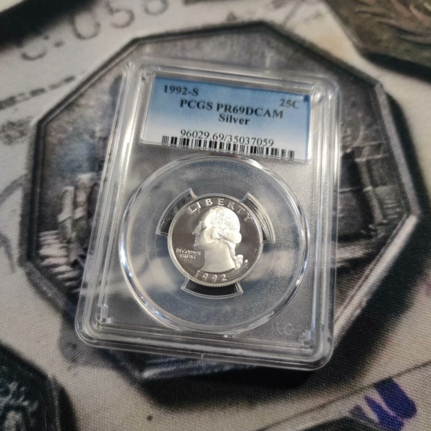 二月章牌清仓会 周五晚自动结拍 PCGS69分1992精制镜面银币华盛顿25分