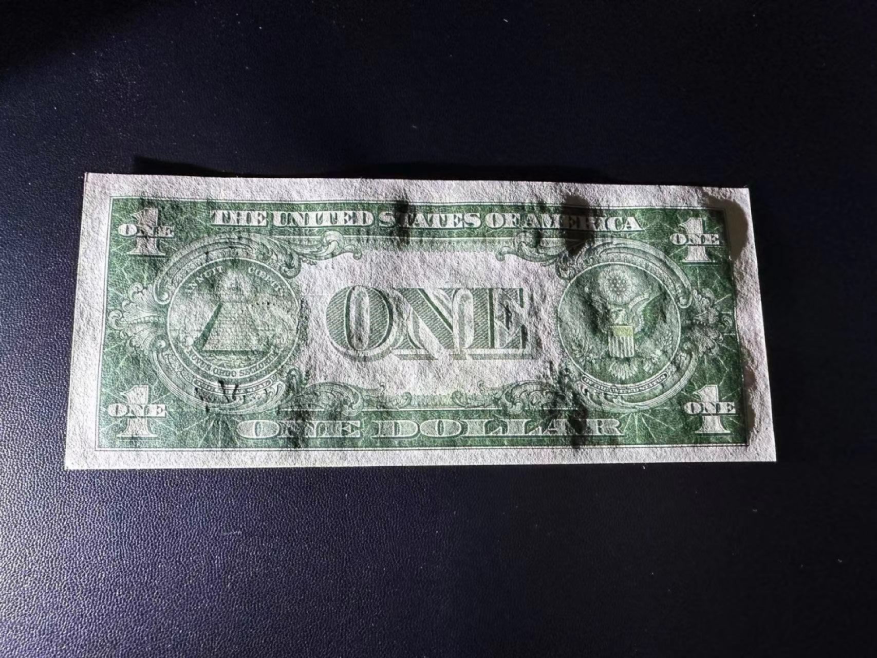 《外钞收藏家》第二百四十四期 连拍场二 1935年蓝库印1美元 全新 尾10 年代久 没那么绝