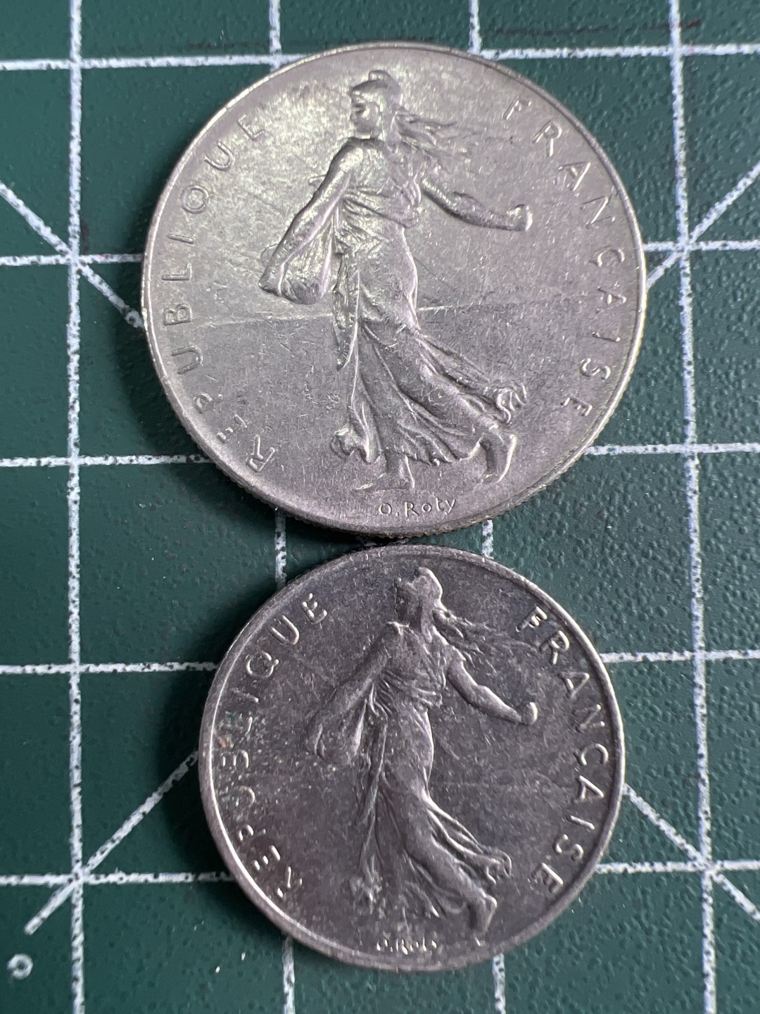 泡泡堂第249期  世界硬币 （无押金，捡漏，全场20包邮，偏远地区除外，接收代拍业务） 法国一对