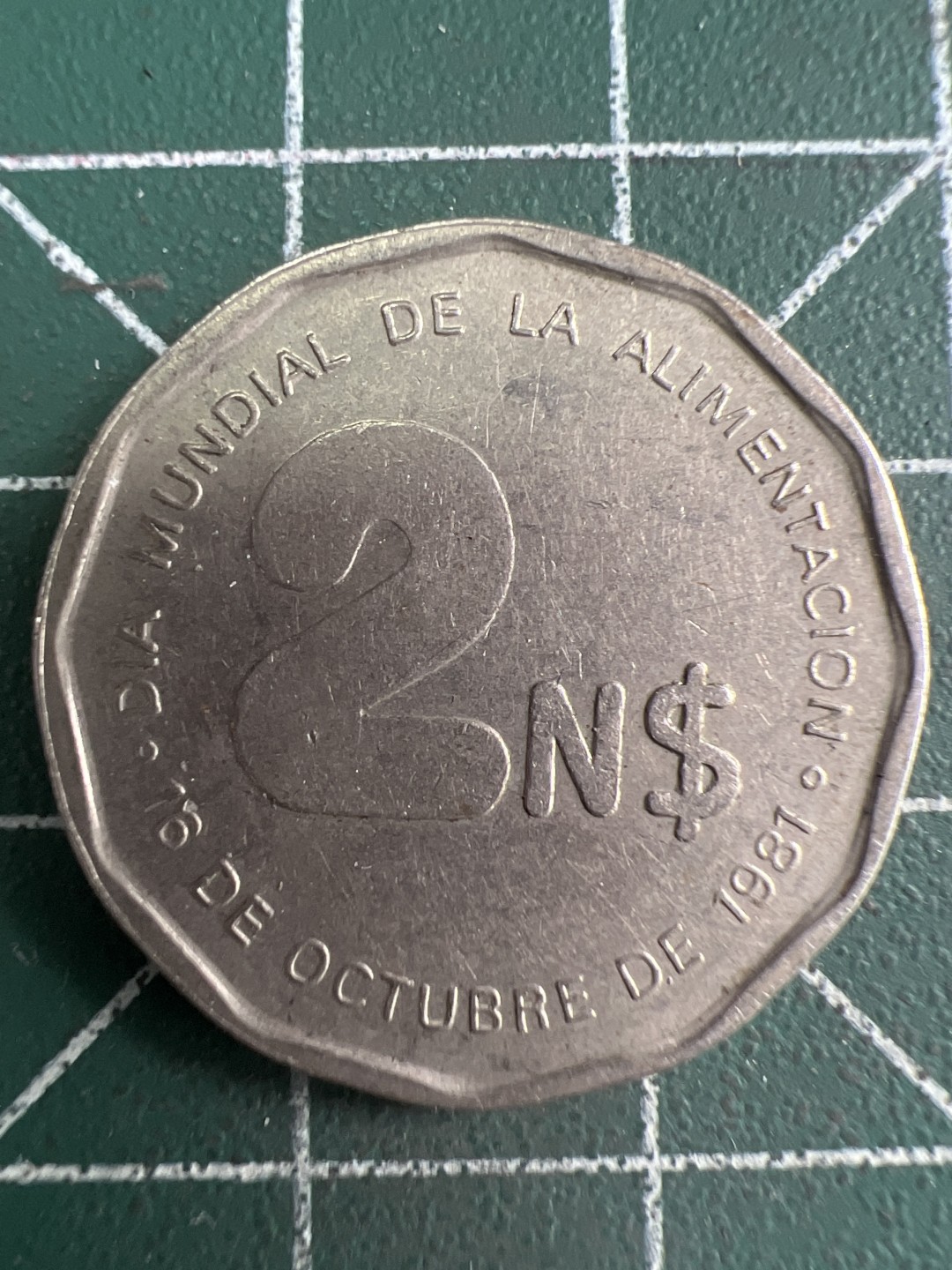 泡泡堂微拍第七十幕硬币捡漏可累计专场👿👿，零佣金，零押金，累计满二十元包邮，接受代拍业务 乌拉圭2比索麦穗纪念币