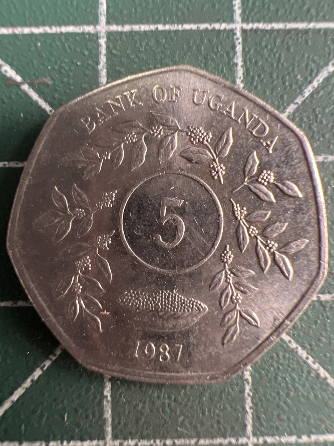 泡泡堂微拍第七十幕硬币捡漏可累计专场👿👿，零佣金，零押金，累计满二十元包邮，接受代拍业务 乌干达5先令