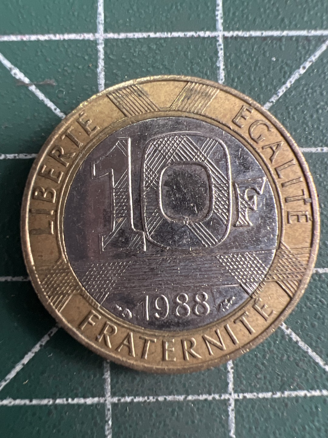 泡泡堂微拍第六十九幕硬币捡漏可累计专场👿👿，零佣金，零押金，累计满二十元包邮，接受代拍业务 法国小飞人