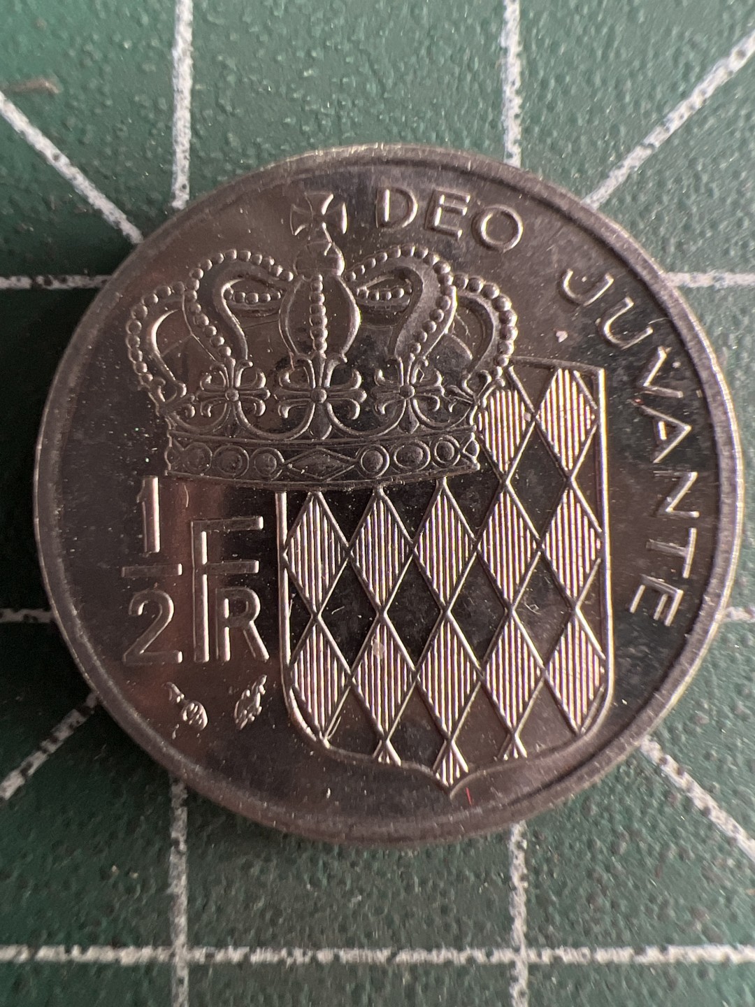 泡泡堂微拍第192幕硬币捡漏可累计专场👿👿，累计满二十元包邮，接受代拍业务 摩纳哥1/2法郎