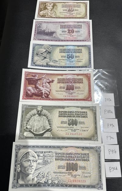 《外钞收藏家》第二百四十三期（南斯拉夫、塞尔维亚、马其顿专场） - 南斯拉夫1978-1986年版全套面值共6枚，10/20/50/100/500/1000第纳尔 全新UNC