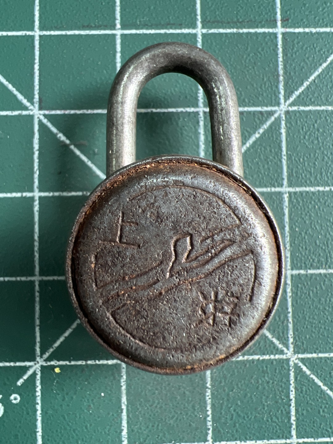 泡泡堂微拍第六十九幕硬币捡漏可累计专场👿👿，零佣金，零押金，累计满二十元包邮，接受代拍业务 锁