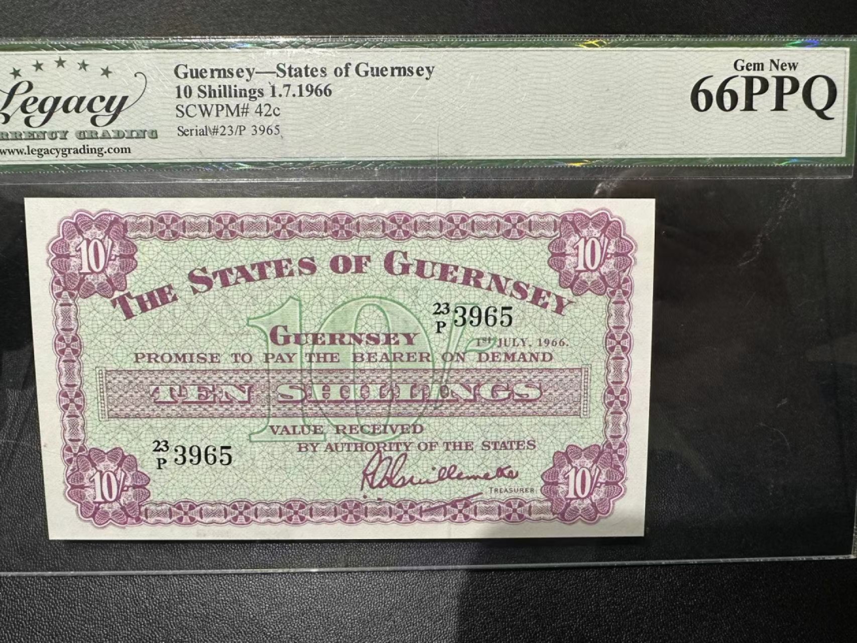 《外钞收藏家》第二百四十四期 连拍场二 1966年格恩西10先令 绿标66
