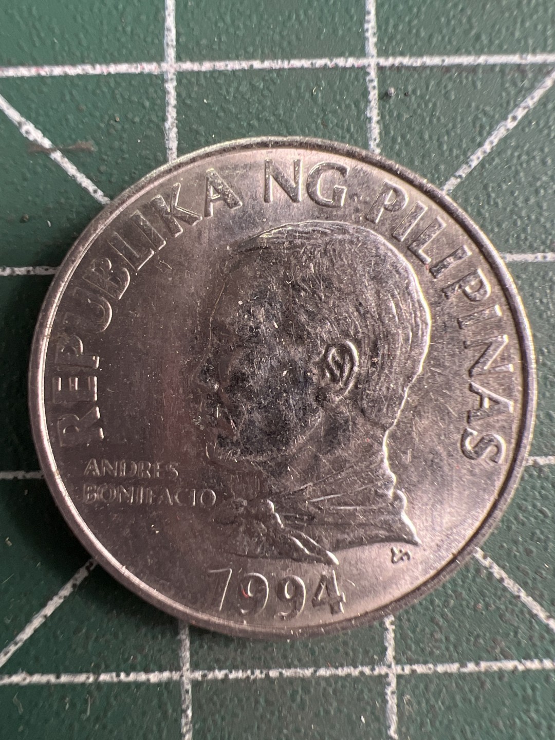 泡泡堂微拍第六十九幕硬币捡漏可累计专场👿👿，零佣金，零押金，累计满二十元包邮，接受代拍业务 菲律宾2比索新版椰树币