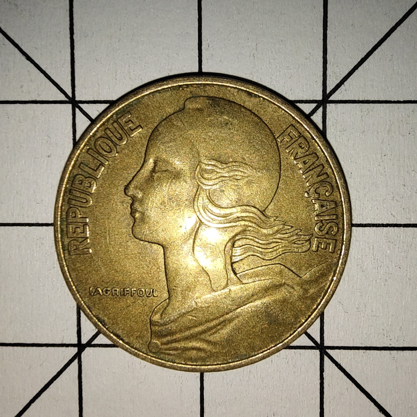 收藏之家世界硬币第11期(满20包邮，可多场累计。捡漏，无押金，无佣金) 法国20生丁1967年